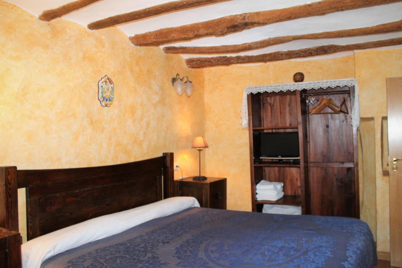 La Bodega Del Camino Aka Albergue On Thele Lorca  ภายนอก รูปภาพ